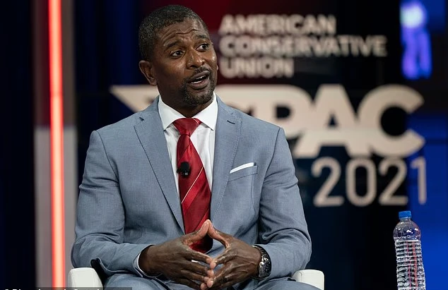 Ex-NFL veteran Jack Brewer warns New York clubs to consider mandatory curfews